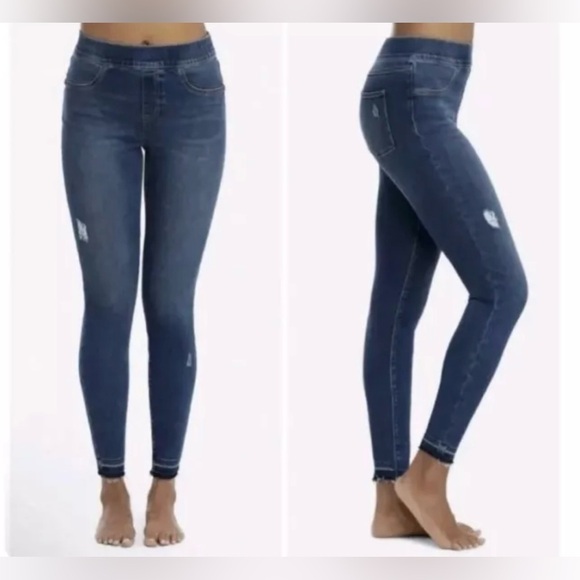SPANX Pull On Skinny Distressed Raw Hem Ankle Jeans Womens Size Small - Picture 1 of 11